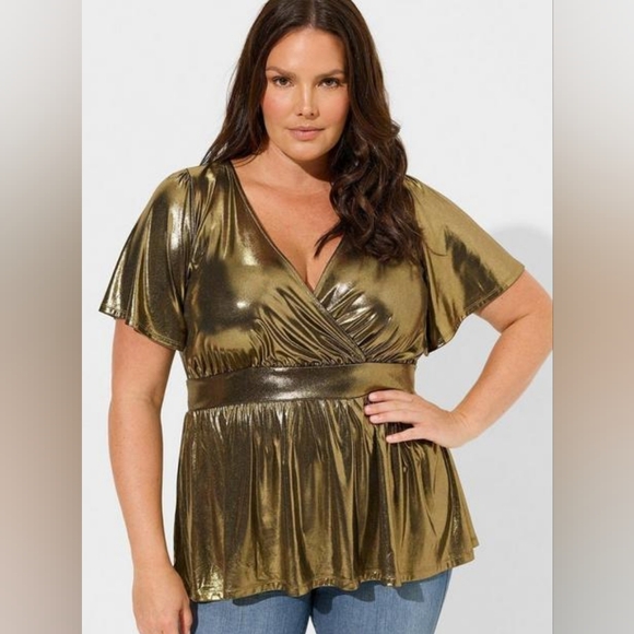 🆕 Torrid Liquid Shine Peplum Top (Torrid 2) - Picture 2 of 16